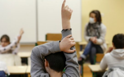 Primo giorno di scuola e mascherine: auguri per un buon inizio